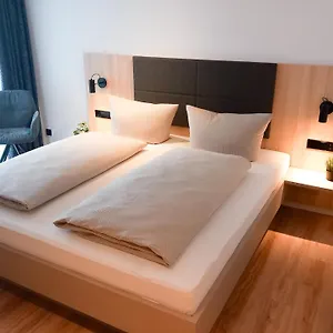 Hotel Holi, Berlin